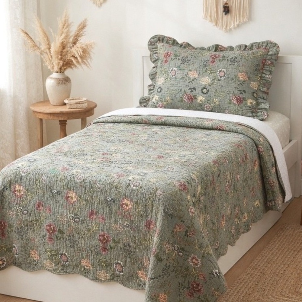 Pem America Green Floral Cottage French Country Farmhouse Quilt & Sham Set Twin